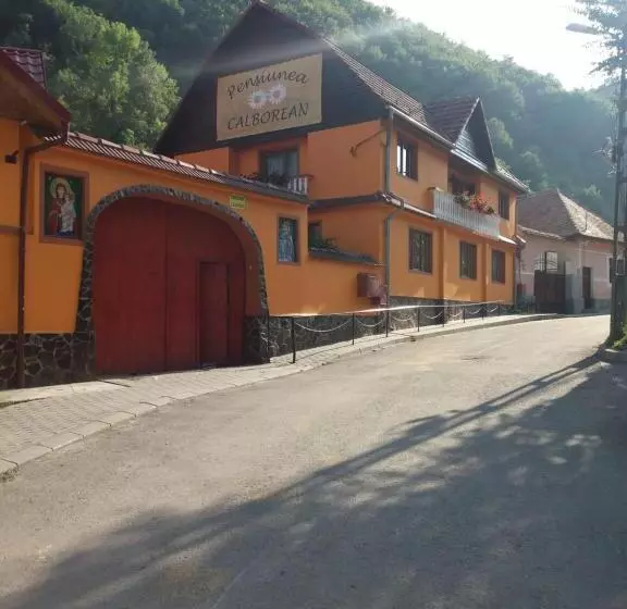 Pension Calborean