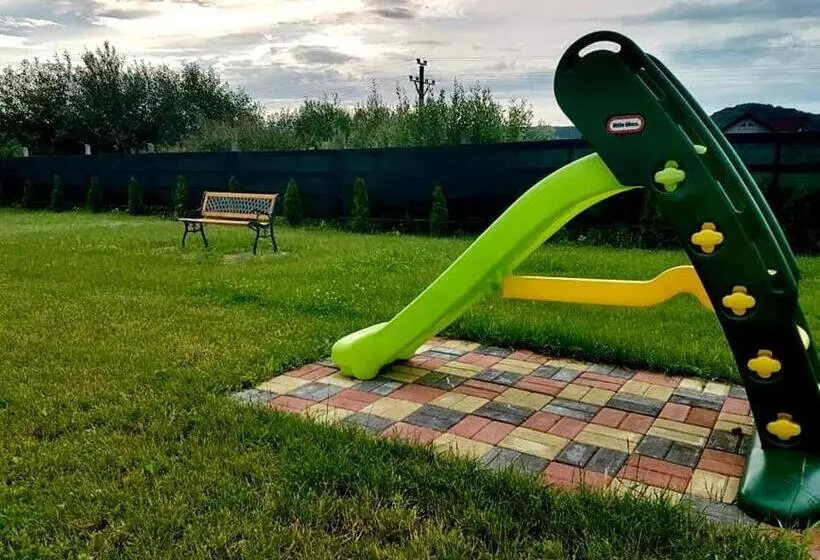 Pensiunea Casa Albă