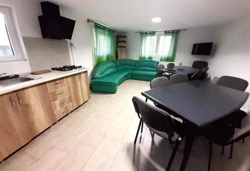 Pensiunea Casa Albă