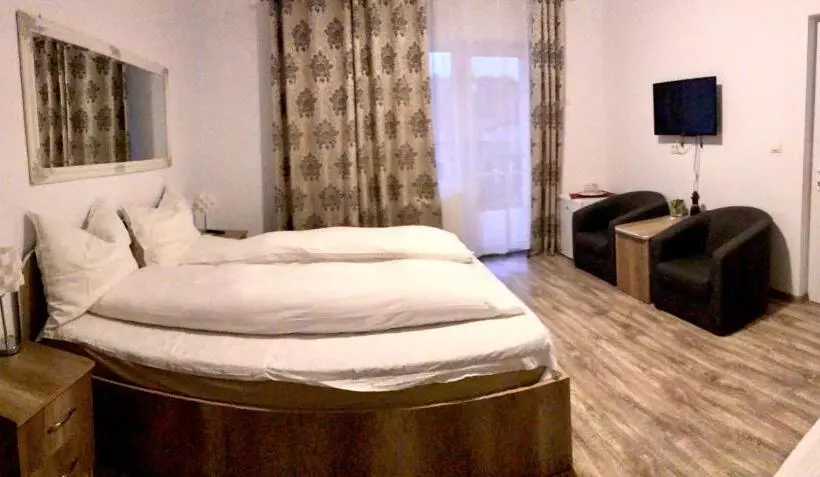 Pensiunea Casa Albă