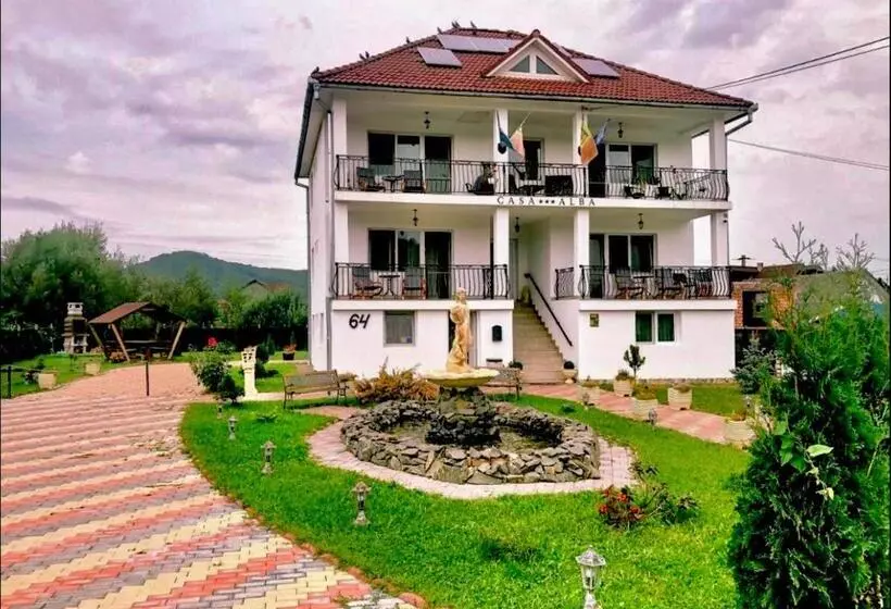 Pensiunea Casa Albă