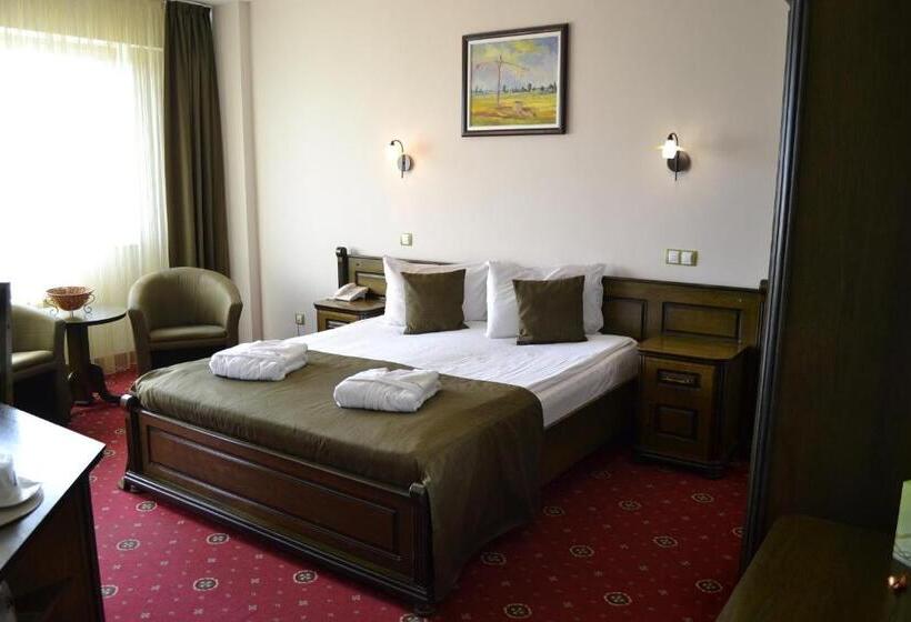 استراحتگاه Apollo Wellness Club