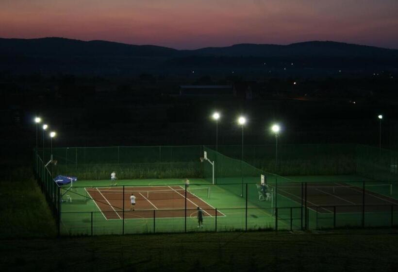 استراحتگاه Apollo Wellness Club