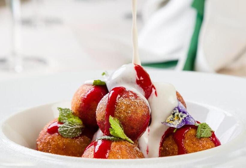 استراحتگاه Apollo Wellness Club