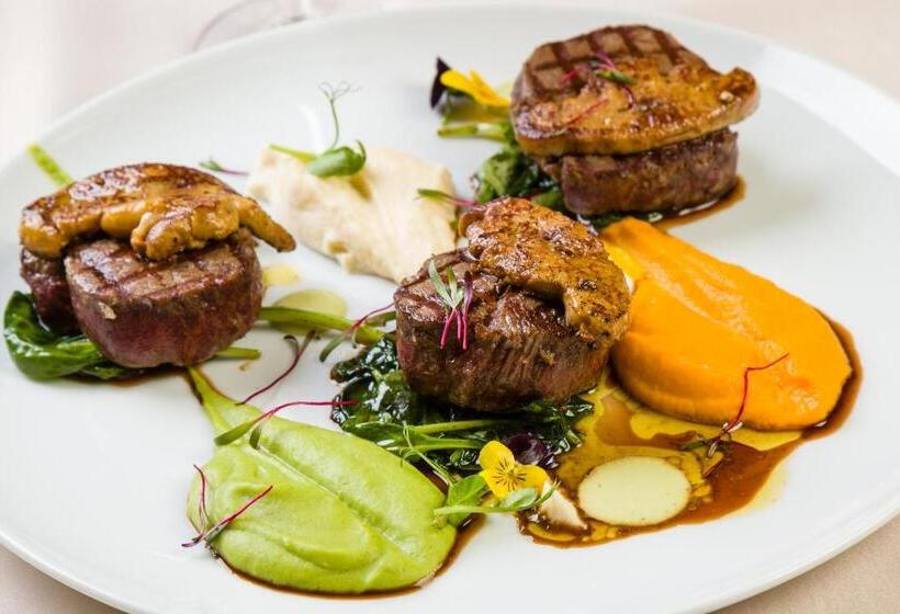 استراحتگاه Apollo Wellness Club