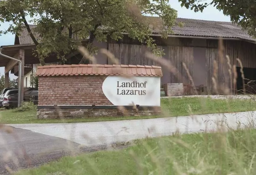 ユースホステル Landhof Lazarus