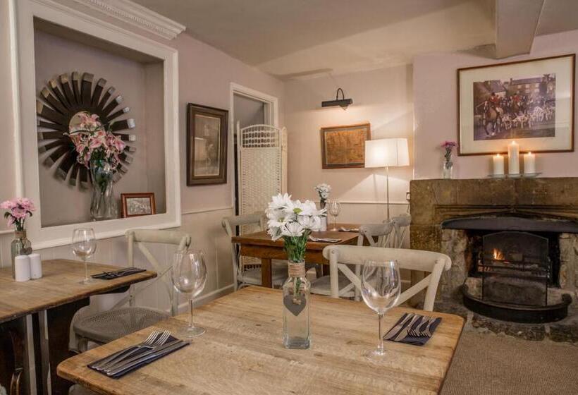 호스텔 The Crown Inn