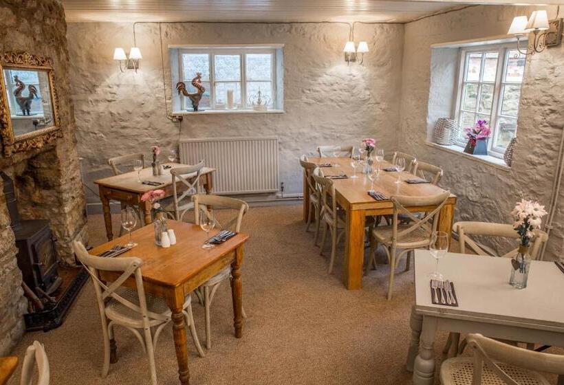 호스텔 The Crown Inn