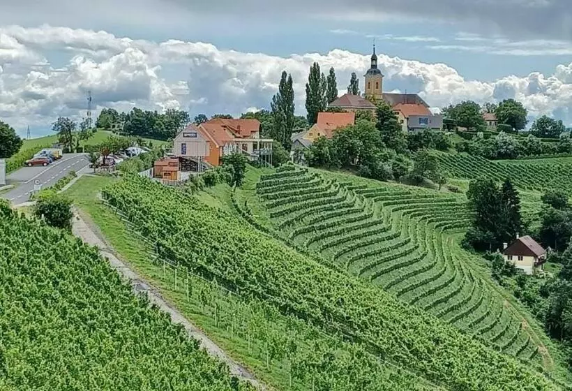 ユースホステル Wohlmuth Lückl