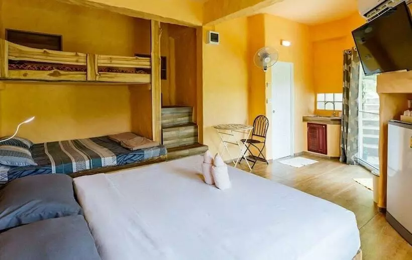 Lomakeskus Baandin Chiewlarn