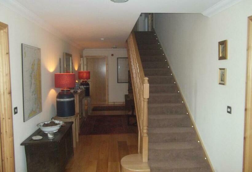 مبيت وإفطار Ardoran House