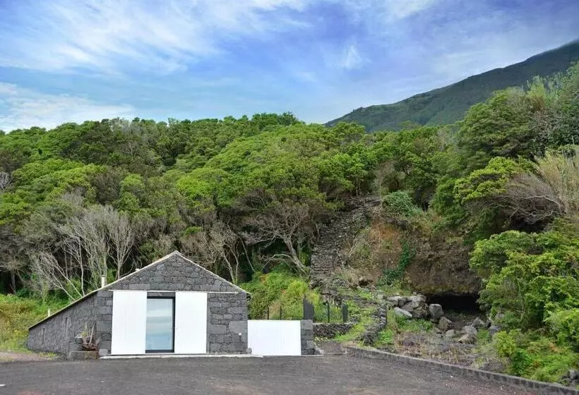 ホテル Casa Dos Botes   Whaleboat House Ter