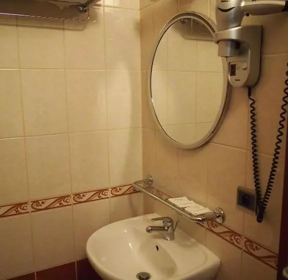 Hotelli Casino Admiral Velenice   Gmünd