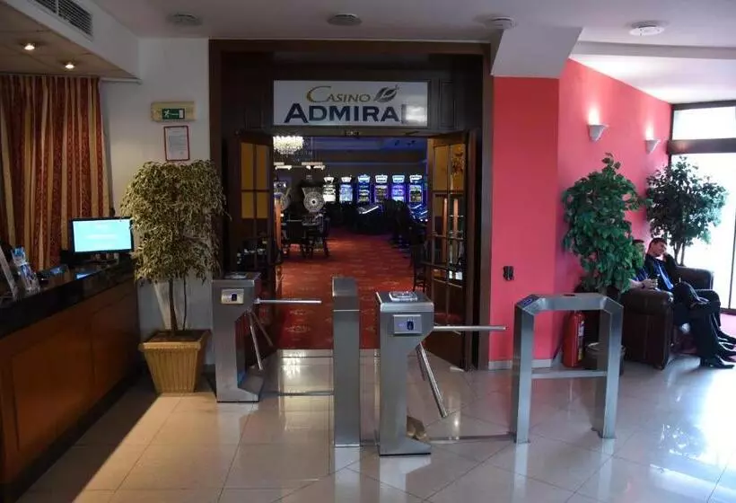 Hotelli Casino Admiral Velenice   Gmünd