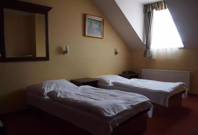 Hotelli Casino Admiral Velenice   Gmünd