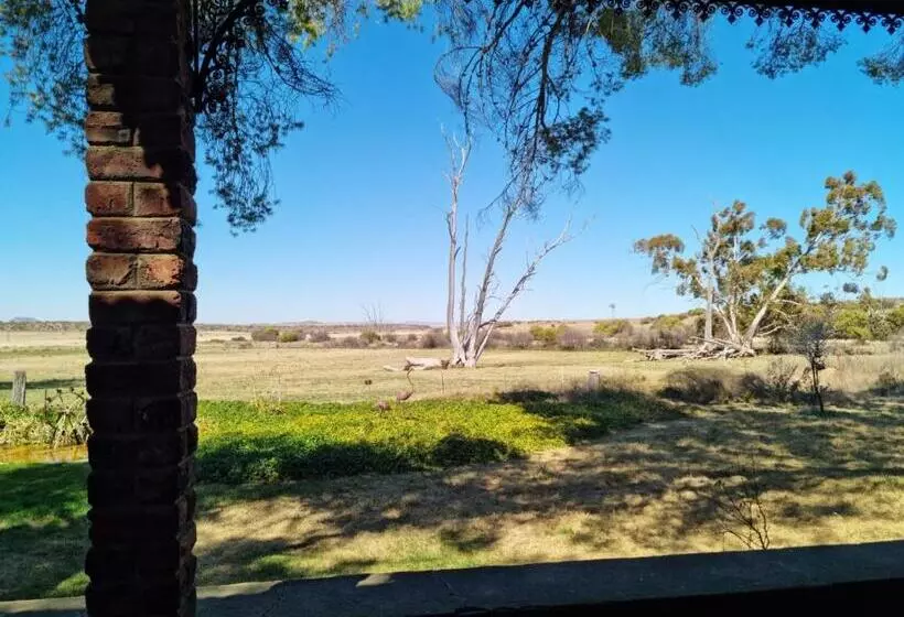 Hotelli Garingboom Guest Farm