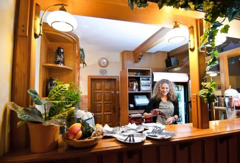 Hotelli Praha Potštejn