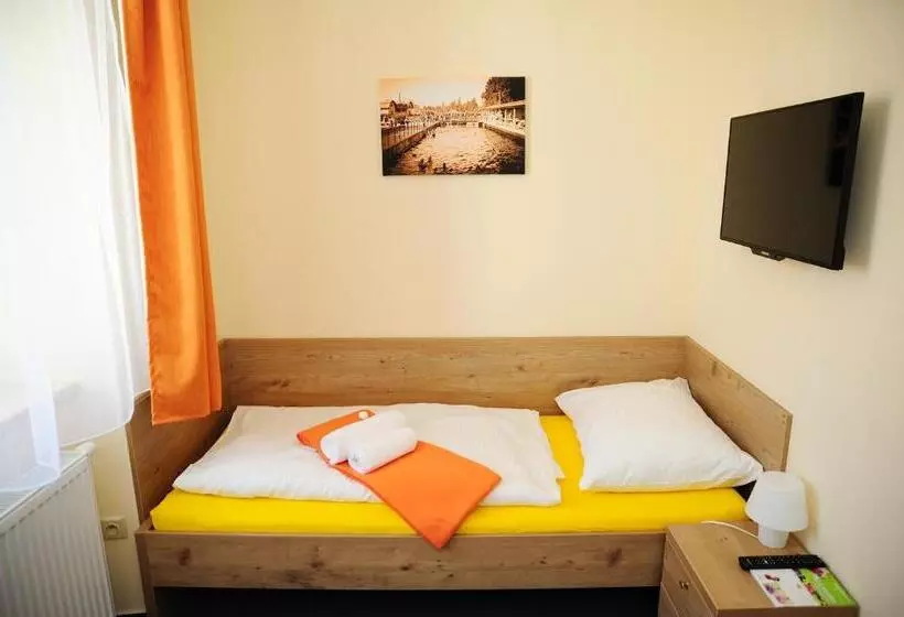 Hotelli Praha Potštejn