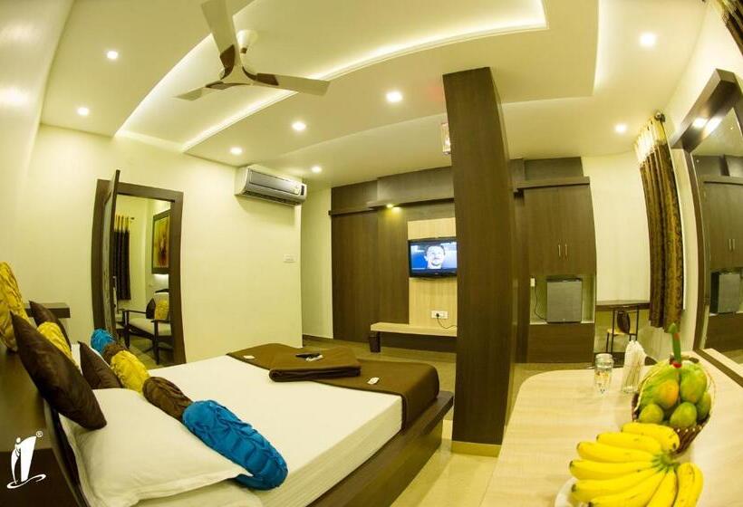 호텔 Srigandha Residency Vaccinated Staff