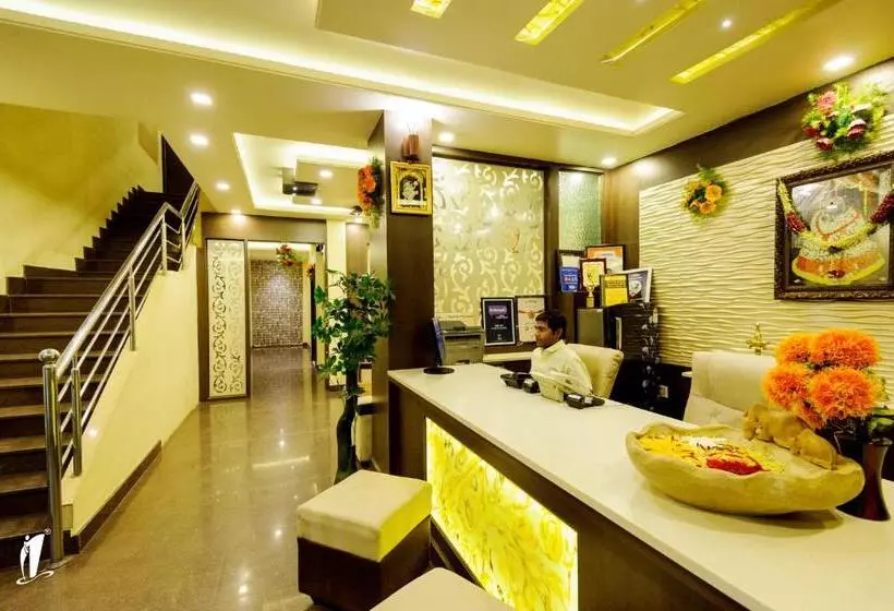 ホテル Srigandha Residency  Vaccinated Staff