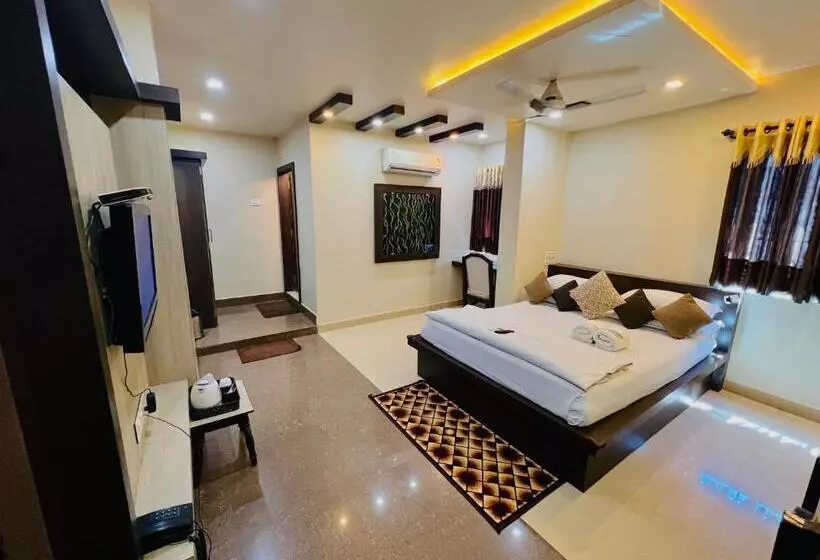 ホテル Srigandha Residency  Vaccinated Staff