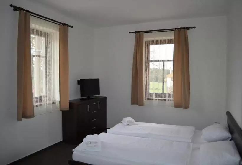 Majatalo Bison Ranch