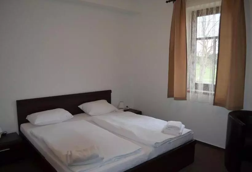 Majatalo Bison Ranch