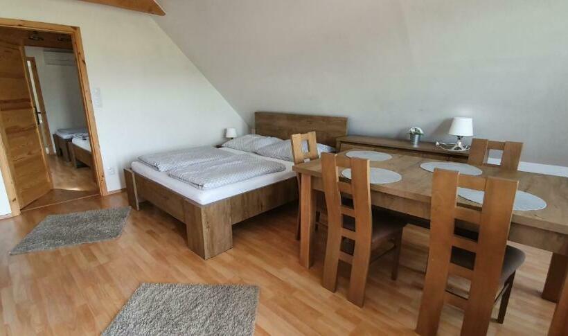 بنسيون Penzion Dolní Dunajovice