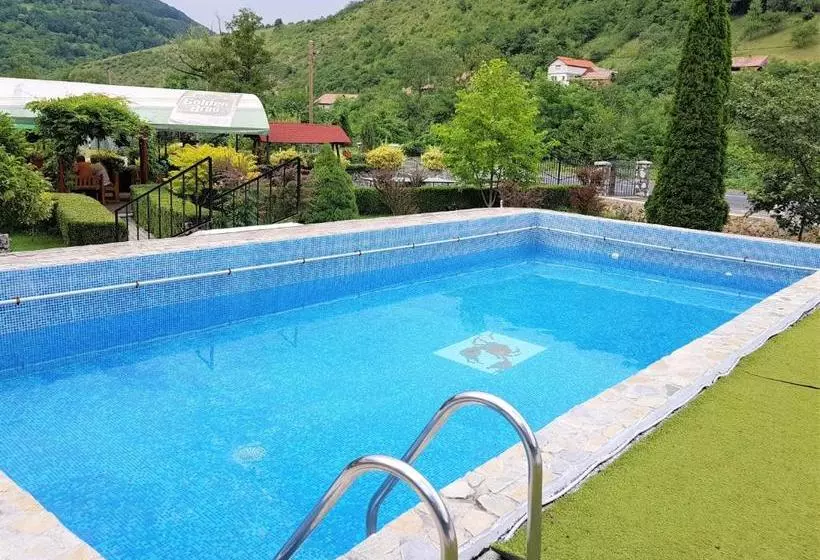 ペンション Podul Cetatii