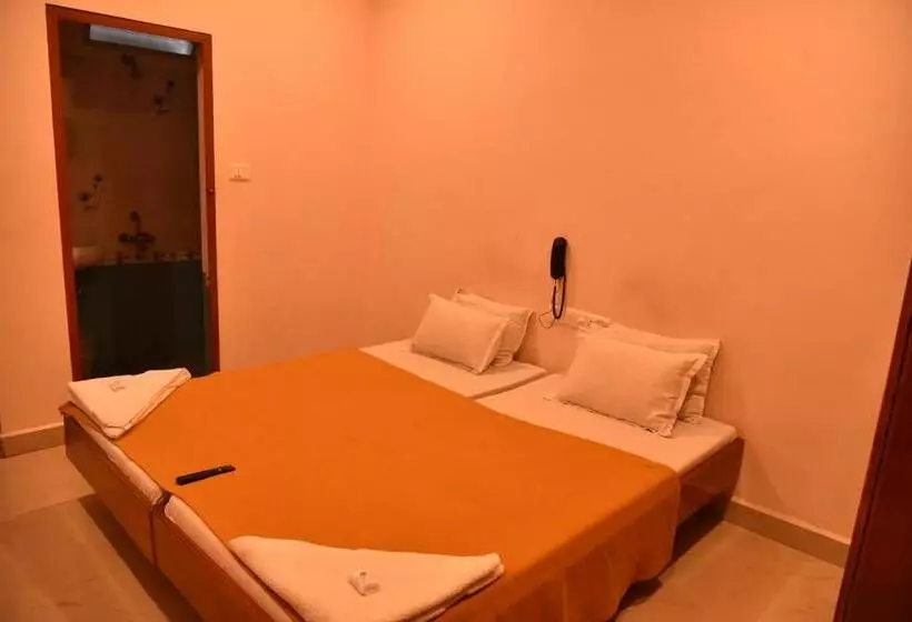ペンション R M Guest House