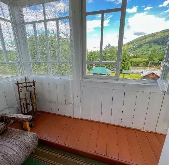 Majatalo Shum Cheremosha