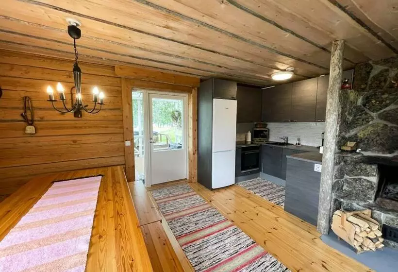 Lomakeskus Napapiirin Järvilomat