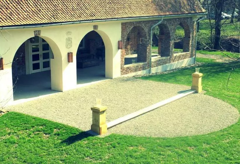 Lomakeskus Zabola Estate   Transylvania