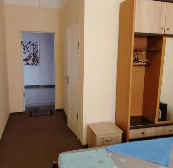 ユースホステル готель ас берегово