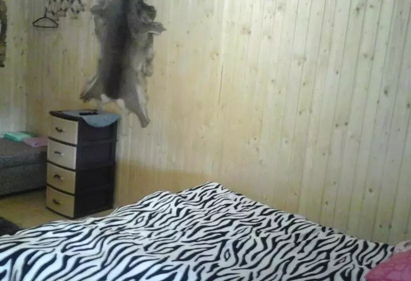 Retkeilymaja Farmstead Lisova