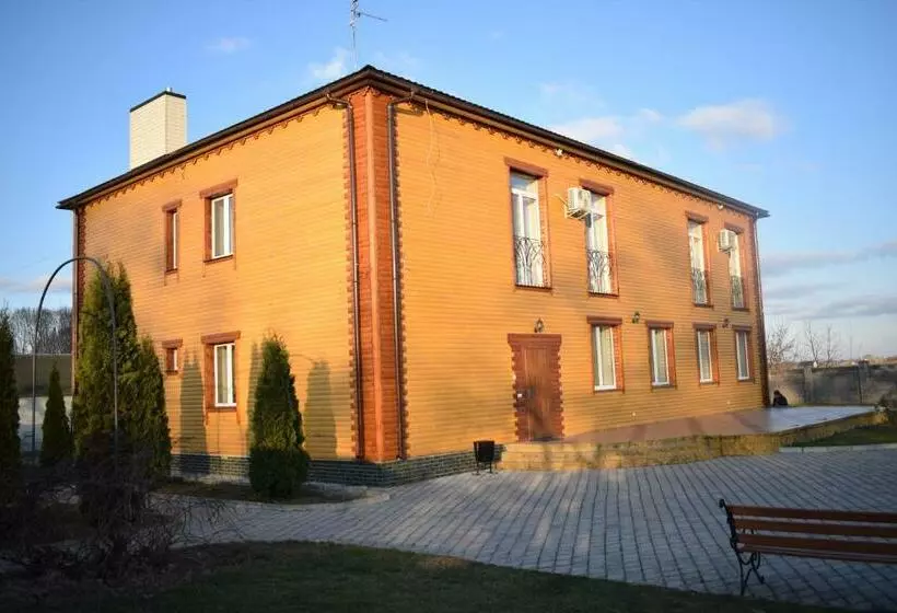 Retkeilymaja Fermerska Hata