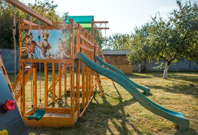 Общежитие Fermerska Hata