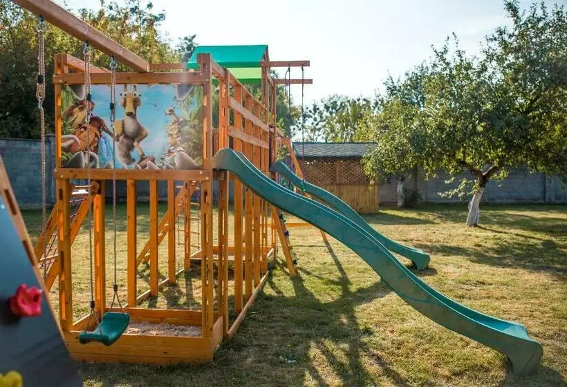 Retkeilymaja Fermerska Hata