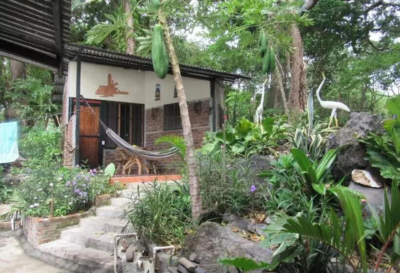 هاستل Hostal Eco Lodge La Chiponga
