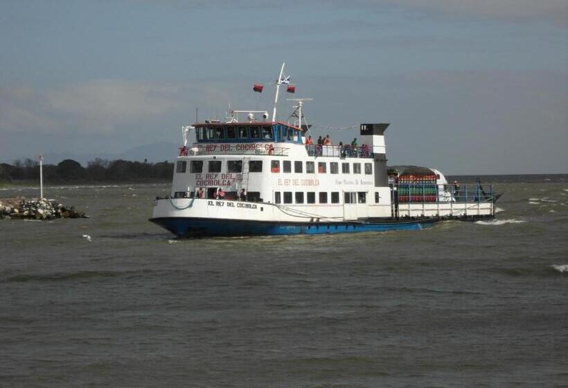 فندق صغير Hostal Eco Lodge La Chiponga