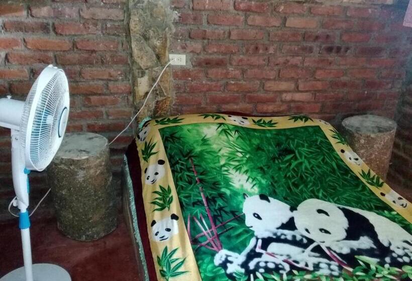 فندق صغير Hostal Eco Lodge La Chiponga