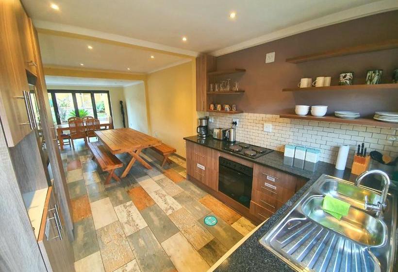 Albergue Lebo's Soweto Backpackers