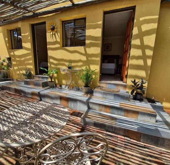 Albergue Lebo's Soweto Backpackers