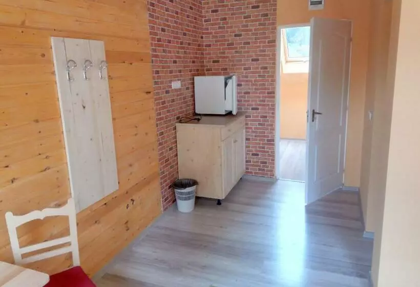 Aamiaismajoitus (B&B) Mofetta Panzió