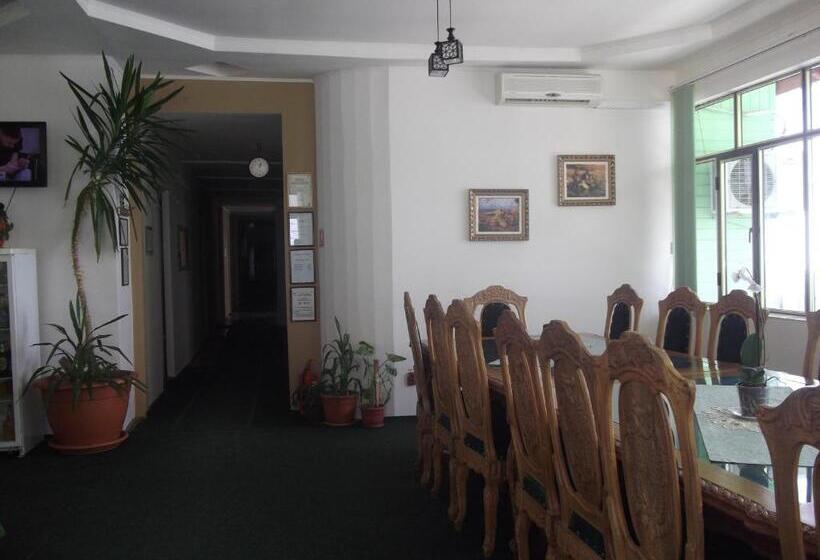 Hostel „la Galan”