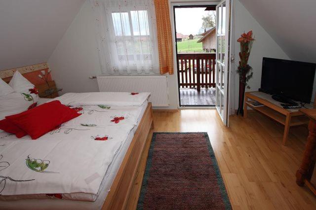 فندق Buschenschank Orsl