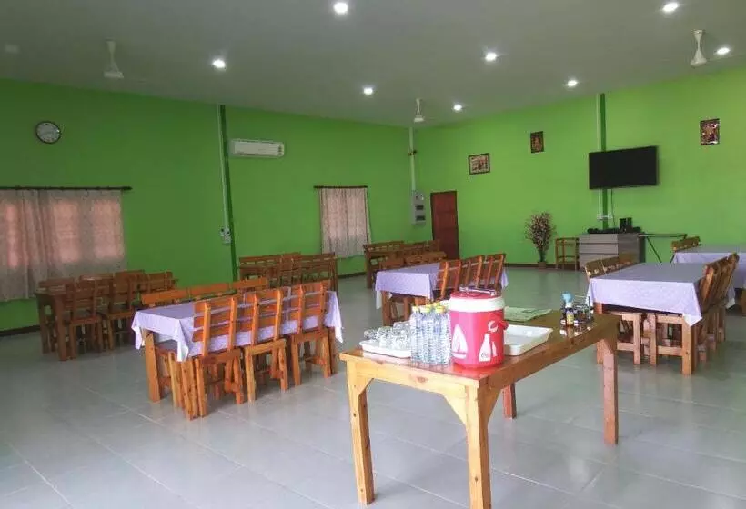 Hotelli Chao Phraya Home