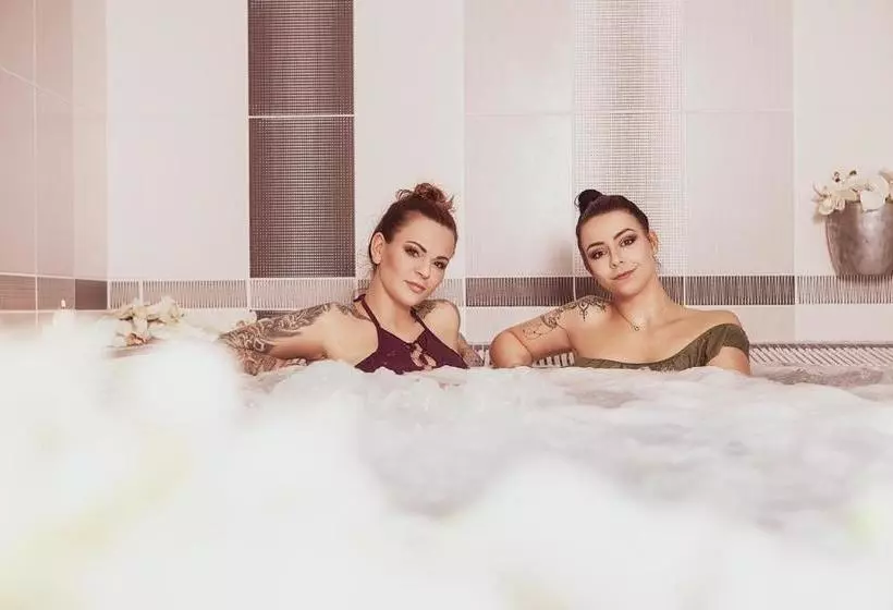 ホテル Golf&wellness Resort Alfrédov