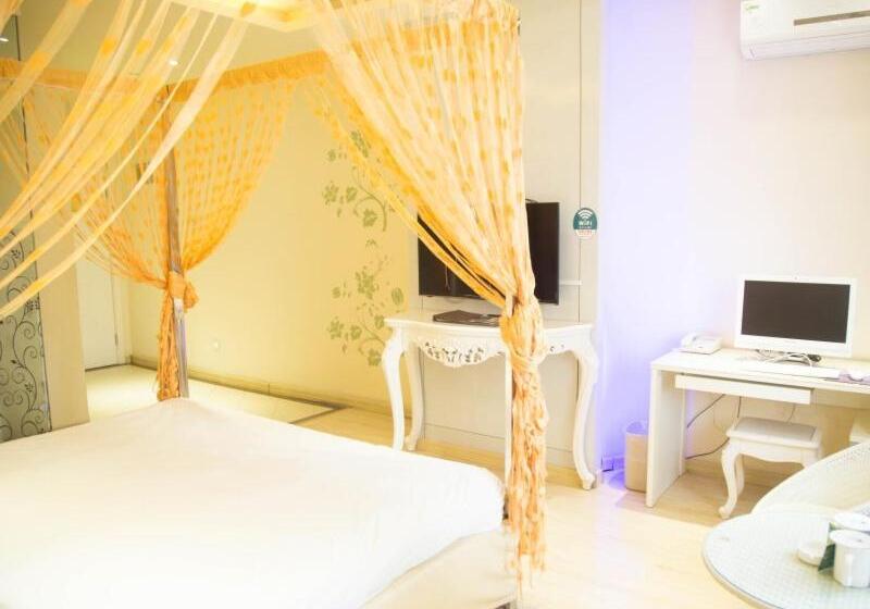 בית מלון כפרי Greentree Inn Shanxi Luliang Fengshan Road Central Park Express