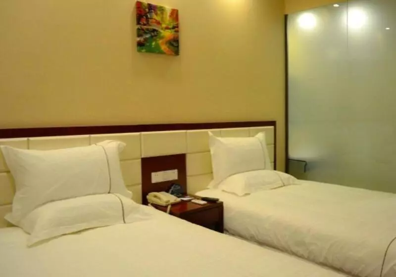 ホテル Greentree Inn Shanxi Luliang Fengshan Road Central Park Express